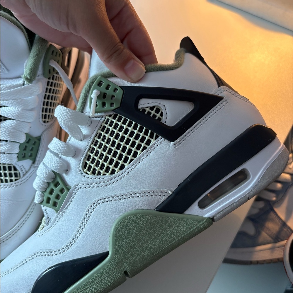 jordan 4 - Picture 3 of 6
